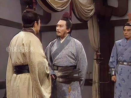 诸葛亮给周瑜吊丧,为什么老远就开始哭#沟通技巧 #智慧人生 #一分钟小课堂