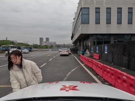 2026迎龙考场1号线场内发车模拟讲解(自动挡C2枫叶电车) 1号线场内发车第一人,一对一同步考试系统模拟强化合场讲解,视频较长,建议转发分享收藏备用#迎龙考场科目三 #重庆驾考桔子教练 #迎龙考场合场 #逢考必过 #学车考驾照