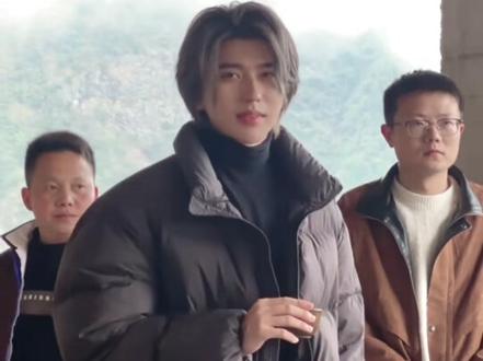 好温柔的宝宝
#蔡徐坤去贵州做公益了
#蔡徐坤