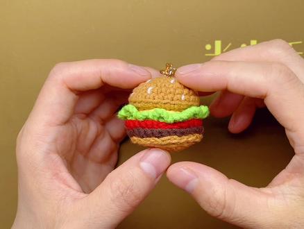 超详细适合新手,小汉堡挂件钩针编织教程 #手工编织零基础教学