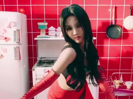 田小娟出道被骂丑,还履陷抄袭争议,为啥还能带娃拿下四连PAK #田小娟 #gidle #抖音精选 #2025影娱年终大赏 #2025年度影娱热点