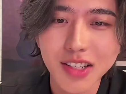 我是蔡徐坤,我同意发布~ Colder MV Out Now! 中文版疑似泄露#蔡徐坤 #蔡徐坤ikun #蔡徐坤新歌 #colder #KUN 新专辑大卖!!