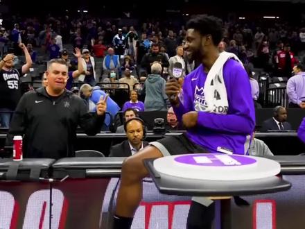 一次消耗1600度电!国王球员按下的按钮是什么?他代表什么文化?