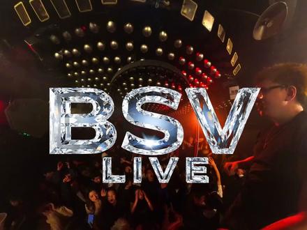 黑石谷现场纯享!!! 赛级成都人婆罗门口音<你咋枣到嘞喃>x<生活麻辣烫>DJ版
#黑石谷成都 #成都话专业12级 #骏哥 #生活麻辣烫 #酒吧