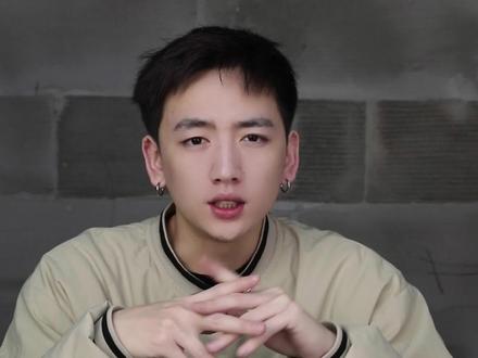 各个手指戴戒指的戴法 你真的知道吗#戒指的戴法 #男生配饰 @DOU+小助手