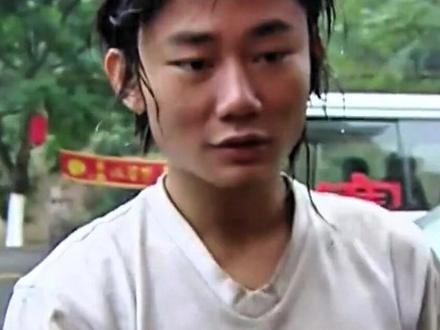 张雪妈妈何琼,厦大中文系毕业的作家