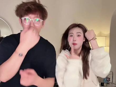 从此思念有了形状,爱意有了声音,即使相隔千里也能触手可及#戴totwoo感应爱#送女朋友礼物#情人节#情侣送礼