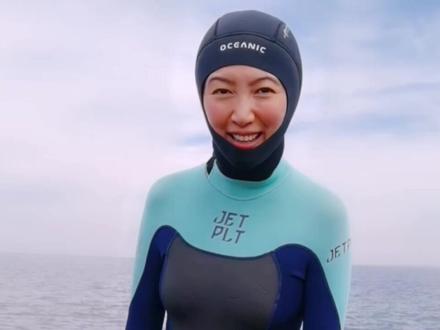 如何下海抓鲍鱼#潜水女孩 #水下摄影 #海鲜 #鲍鱼 #美食#大海 #澳大利亚 #自由潜