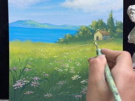 新手入门 | 春日私语 | 绘画教程 春日的风掠过湖畔,青草裹着花香漫向天边。小屋静立在绿野深处,瓦檐下漏着细碎的光。远山如黛,湖水将蓝天揉成粼粼的梦,野花在风中摇曳着淡紫与雪白。这一刻,时光仿佛被湖水浸润,连呼吸都染着青草的清新,原来春天最美的模样,就藏在这片无人打扰的宁静色彩#拥抱春天主题画 #艺术在抖音 #池上老师丙烯画 #春天的色彩 #零基础学画画