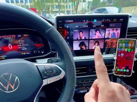 全新大众速腾,新车到了一定要登陆这3个账号,可以用到免费流量,可以用到手机投屏抖音视频,可以在线听歌。#2024速腾 #新车上牌 #日常撸车 #车牌选号 #人生第一辆车