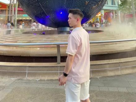 不早起排队,4小时玩转新加坡环球影城新手攻略❗️小黄人新园区真的好好玩!体验感真的太棒了!
🚌交通:123路在Village站下车
🎫门票:多个平台对比,淡季当天买会降💰
📱App:Universal Studios SG,园区地图排队时间
💡Tips:营业时间10am-5pm,建议吃了午餐11点抵达,准备好水里面都有免费接水区,并且!里面东西真的超贵!
🎢游玩项目(纽约区逆时针开始)
1️⃣芝麻街太空战⭐️⭐️⭐️
2️⃣大空堡垒人类/机械战队⭐️⭐️⭐️⭐️⭐️
3️⃣木乃伊复仇记⭐️⭐️⭐️⭐️⭐️
4️⃣天幕飞行⭐️⭐️⭐️
5️⃣侏罗纪河流探险⭐️⭐️⭐️⭐️⭐️
6️⃣小黄人闹翻天⭐️⭐️⭐️⭐️
📷拍照出片机位
➠好莱坞大街➠小黄乐园&商店➠芝麻街太空战➠木乃伊复仇记门口➠遥远国王区城堡区
#环球影城 #新加坡旅游 #新加坡环球影城 #vlog十亿流量扶持计划 #暑假亲子游