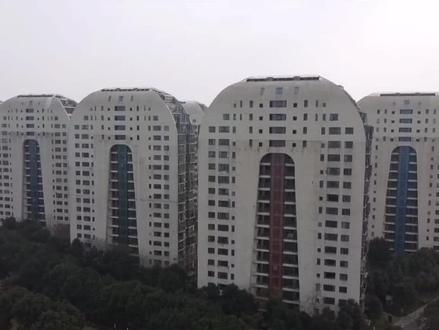被网友忌讳的墓碑楼,入住率究竟如何?现状怎样了? #苏州墓碑楼 #入住率