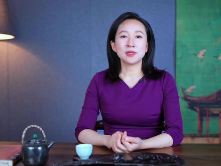 李白临终前,把一生诗稿交给了那个最懂他的人-致远书香 很多人都知道李白,却很少有人知道,李白去世前,曾把自己残存的诗稿托付给一个几乎被历史遗忘的人。如果没有他,我们今天读到的《静夜思》《将进酒》,或许都不会这么完整地流传下来。这不只是一个关于李白的故事,更是一个关于“懂你、信你、成全你”的故事。#历史故事 #李白