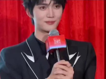 王培延想对李柯以说的话,培你以生一定要一直勾勾搭搭。#王培延#李柯以#培你以生 视频来源于@磕学家