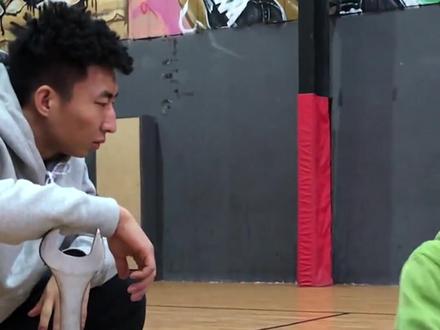 想练拉杆上篮吗?看看@别赖了马师傅!是怎么学会的