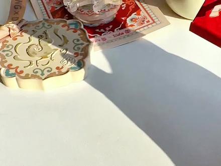 开运必备!自制新年好运手工教程✨
谁能拒绝这么可爱的新年迷你小手工啊!🥳
今年动手做了两个超小只的新年小物——好运翻翻乐+红包抽抽乐,巴掌大的尺寸也太萌了吧~
#手工#diy#教程#自制#新年手工