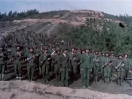 1986年对越自卫反击战,战士们战前宣誓#英雄