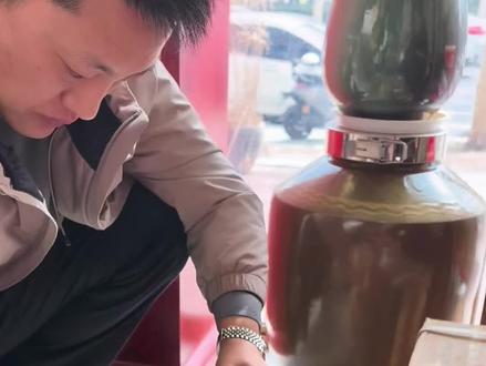 鉴定老茅台,看看假酒都有哪些特征。#茅台真假鉴定 #茅台