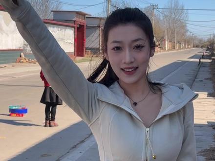 我祝你马年开玛莎 一路发发发🧨#浅跳一下 #过年 #回村后的我