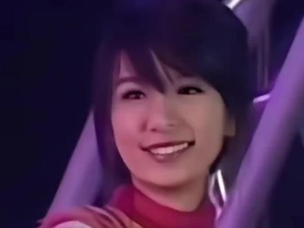 和周杰伦谈恋爱时的小Hebe太乖太可爱了 触电的感觉 #退后 #白色风车 #你就不要想起我 #周杰伦田馥甄 #jh恋 @DOU+上热门