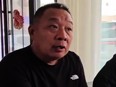 我什么都可以不要,但是我不能叫我心情不好。钱财、得失都能放下,唯独内心舒畅不能舍弃。人都会犯错,遇事看淡……#于东来 #快乐就这么简单 #快乐