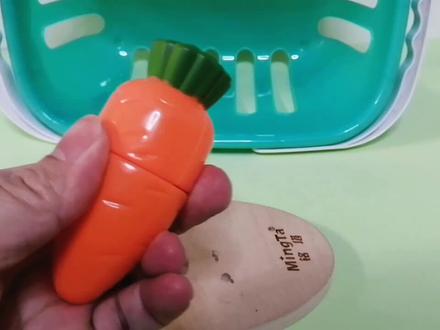 儿童玩具:水果蔬菜切切乐,切出了快乐的声音? #亲子玩具 #解压玩具 #亲子互动 #儿童好物