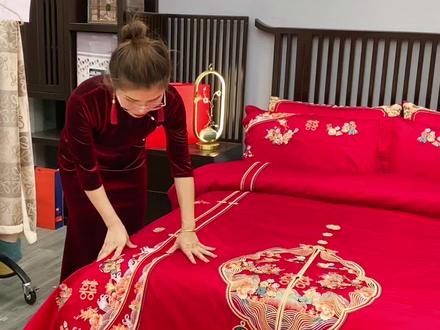 雷霆三少时期威少更牛 a29c4184ceb39c346f3e5f4da994302c~tplv-dy-resize-origshort-autoq-75:330.jpeg?x-expires=1988316000&x-signature=Fa38aogD3p7TJxTqFMP7NKgXBsw%3D&from=3213915784&s=PackSourceEnum_AWEME_DETAIL&se=false&sc=cover&biz_tag=pcweb_cover&l=021672957834154fdbddc0201080052ec42112f4000003478a727