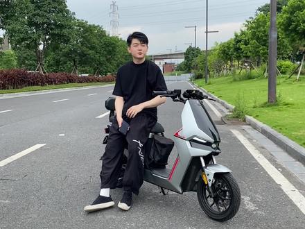 4000多续航90公里的电动车!小牛F400t深度用车体验!你觉得咋样 #电动车 #小牛电动车 #电动自行车