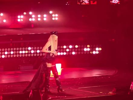 来看看A-lin的兵~ 2.6《失恋无罪》全场大合唱,忍到副歌第三遍才开始跟唱,且只敢唱一句🤣
#alin黄丽玲#失恋无罪#A-Lin2026成都演唱会 #行走的CD #天生歌姬alin