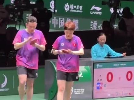 中国香港队2-8日本队,虽未取胜但每局都拼尽全力,现场观众高喊“香港队,好样的!”