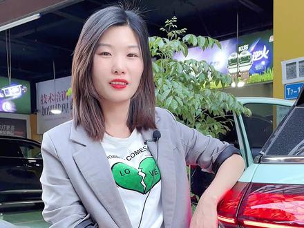 #抖音汽车 #小鹏g3i #氛围灯 为您缓解一天的疲劳#激光大灯 为您#行车安全 提供保障#每天一个用车知识 @DOU+小助手