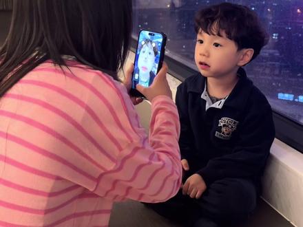 沉浸式吃蓝莓视频是这样拍的‼️ #晨晨晨可爱