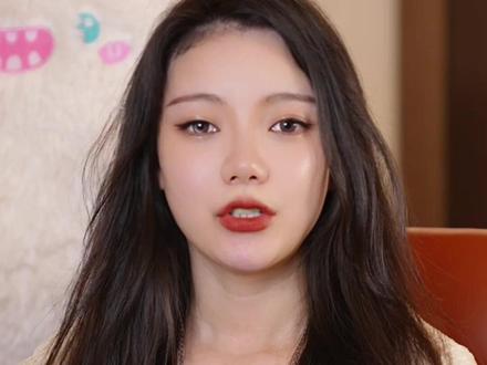 圆子无恙请立刻!马上商业化「真诚脸」 商业化做得好才能更快更持久地出更多好的内容。
文火慢炖的粥,现在浮躁的互联网上,真的太稀缺了。
#商业思维 #圆子 #吉时已到 #电影 #商业