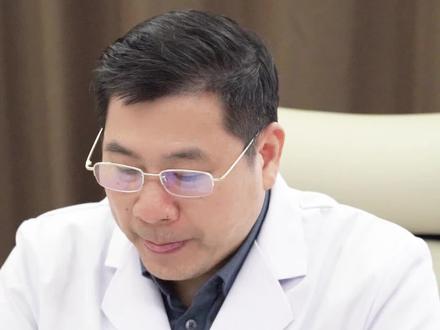 怀疑自己有肺动脉高压,可以做右心导管检查。平常也不需要密集做心脏超声检查。#梅举诊室故事 #手把手让你更健康 #肺动脉高压 @梅举小助手