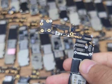 如何辨别苹果主板有无维修#全民修手机 #苹果手机维修 #电子产品 #废屏回收 #废手机 #废主板回收 #废电池