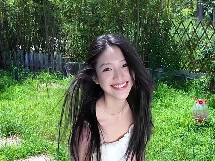 限定白裙回归🥰 #你笑起来像太阳手语变装挑战 #你今天真好看