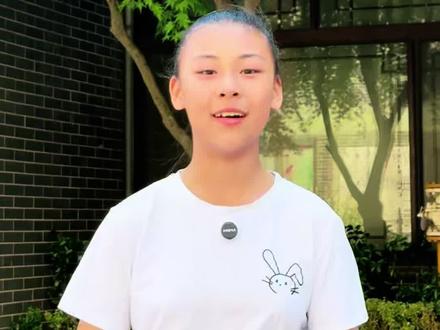 以诗寄情,少年诵感恩|母亲节最美古风祝福 在中国,我们不只是简单说一句母亲节快乐,
而是把对妈妈的爱意与牵挂,藏进千年诗词里。
愿岁月温柔以待,愿妈妈一生被爱偏爱:
愿妈妈身老健,岁岁常安
愿妈妈春风常笑,做人间长寿仙
愿妈妈朱颜依旧,岁岁年年
愿妈妈陶然无忧,一生自在做自己
今天带着播音主持班的孩子们,
以声为礼,以诗寄情,
致敬全天下伟大的妈妈。
祝所有母亲:平安顺遂,福暖四季,喜乐常伴,岁月静好❤️
#母亲节#母亲节诗词#朗诵 #传统文化#少儿口才