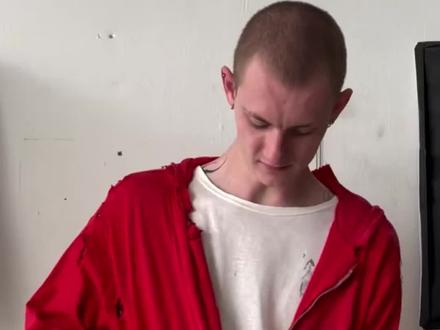 这个物品贵吗#复古风格 #百搭外套推荐 #红色系穿搭 #品牌