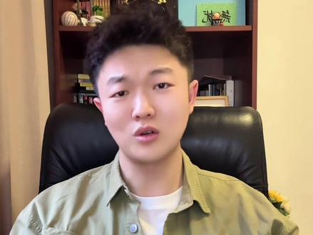 有些父母其实是配不上自己孩子的。 孩子爱与被爱的能力,在这一刻,被重新定义了。#郑州花店事件 #小孩买花50元事件后续 #扫兴的父母