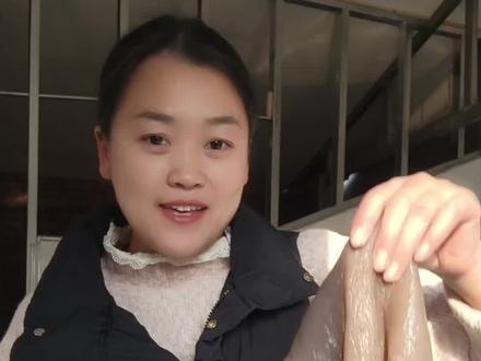 朋友们,你们想要的魔芋皮制作方法来了,简单不?赶紧动手做起来吧!😜#魔芋豆腐 #亲手制作美食 #味道好极了你们想吃吗