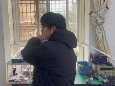 过完年开工了,需要键盘鼠标维修的可以联系主播,技术到位价格优惠。本期维修vgn v98pro成功维修。#键盘 #维修 #键盘维修 #机械键盘 #vgnv98pro