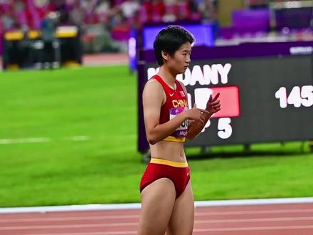#杭州亚运会 #女子跳远决赛,19岁小将熊诗麒6米73夺冠,并创个人最好成绩,时隔25年后中国女子跳远再次登顶亚洲!#熊诗麒