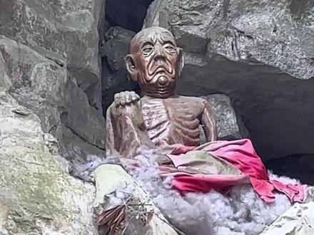 遇到这些能拜吗 #云旅行 #世界之外宣传片