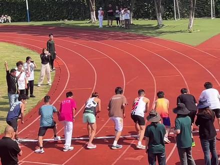 可以呼吸 一起来看下男大学生1500米决赛 #中长跑 #运动会 #跑步