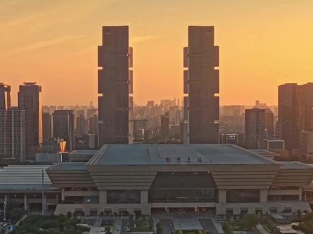 瞄准800亿市场,郑州投资建设中原量子谷 #郑州 #河南dou知道 #量子 #算力 #经济发展