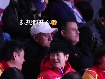 师徒日常名场面 #小豆包孙颖莎 #国乒都是喜剧人吧 #你永远可以相信中国乒乓 #乒乓球搞笑瞬间 #孙颖莎