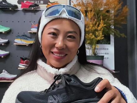 最不正经的正经跑鞋,能跑全马的Hoka邦代8#跑鞋推荐 #运动潮品 #马拉松跑鞋