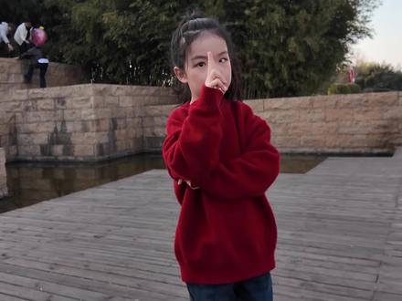 水手说,他好像有好多话要说,#抖音热歌 @小晴天~杨子晴