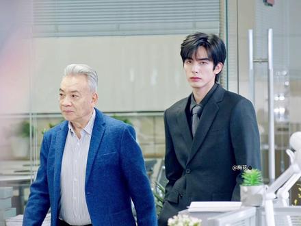 林屿森很早就喜欢上聂熙光了,甚至比她喜欢上庄序还要早 #骄阳似我 #宋威龙 #赵今麦#骄阳似我糖点好多 #骄阳似我