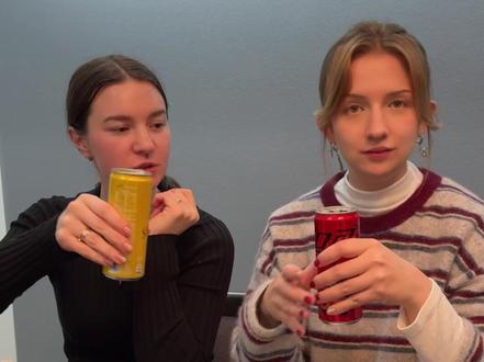 每逢佳节倍思亲,回不来娘家难免有些孤单 也正是老乡的到来,让瑞娅兴奋的准备一切为了跨年的仪式#老外在中国 #元旦 #情感 #跨国情侣 #在拍一种很新的vlog